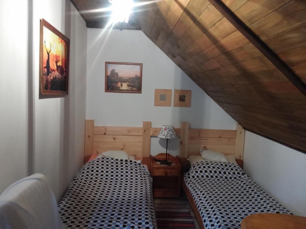 Lesny Domek Mecikal Buitenkant foto