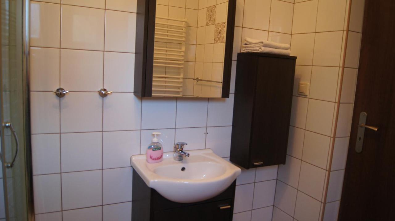 Lesny Domek Mecikal Buitenkant foto