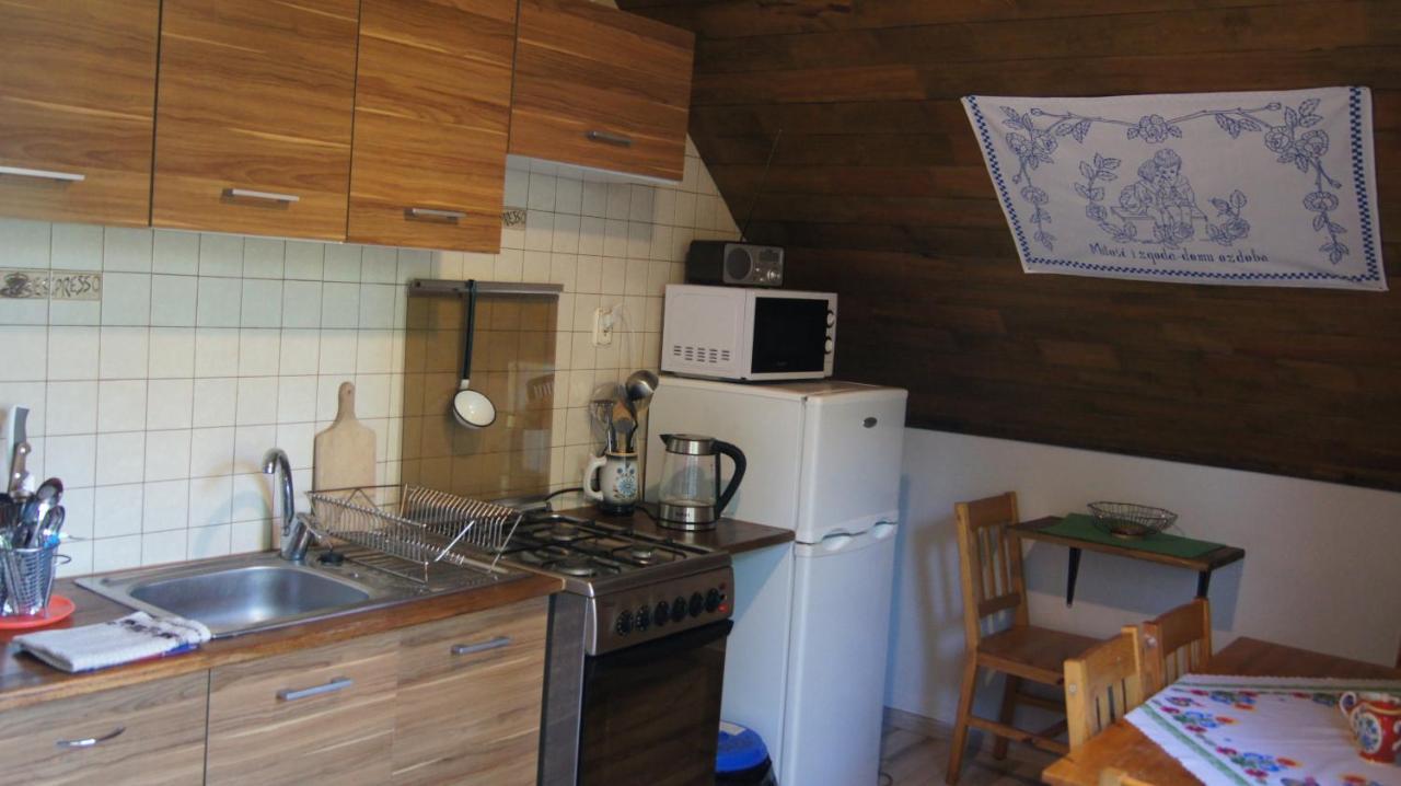 Lesny Domek Mecikal Buitenkant foto